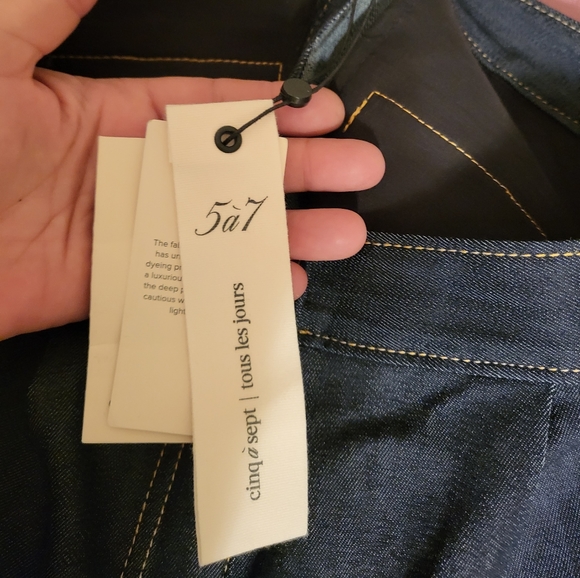 💥 5a7 cinq a sept PARISIAN CHIC DENIM high rise  jogger jeans 💥 - Picture 8 of 11